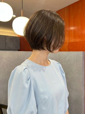 洗練ショートボブで大人可愛く【光明池駅】