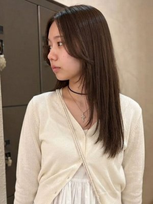 顔周りに動きをプラスしたスタイル【光明池駅】