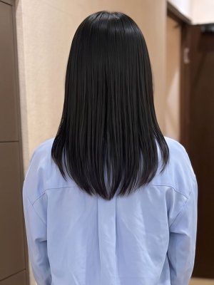 大人上品ストレートミディ【和泉市】