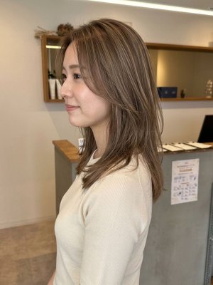 透明感グレージュミディ【和泉市】